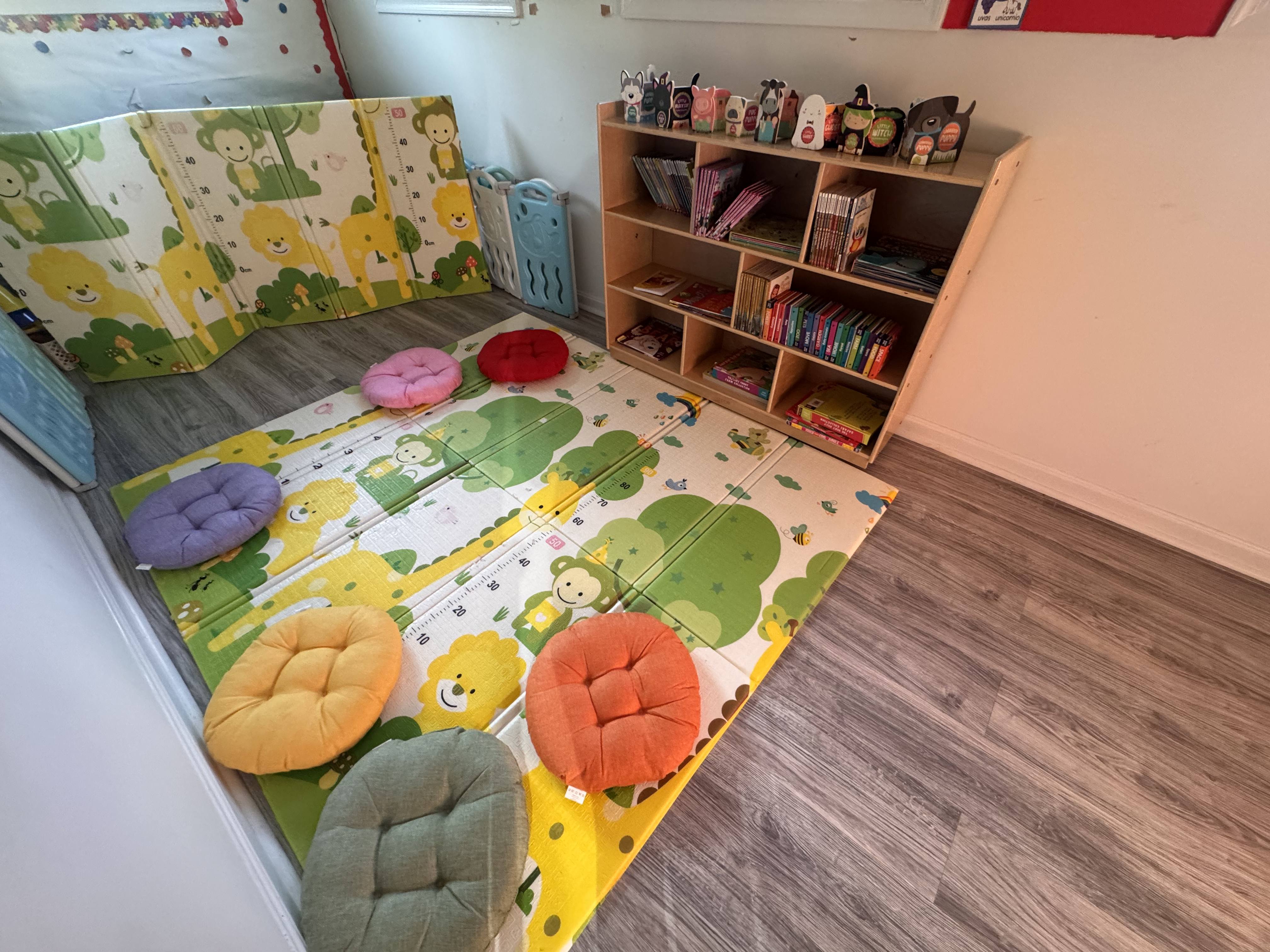 Story time at GloryBer's